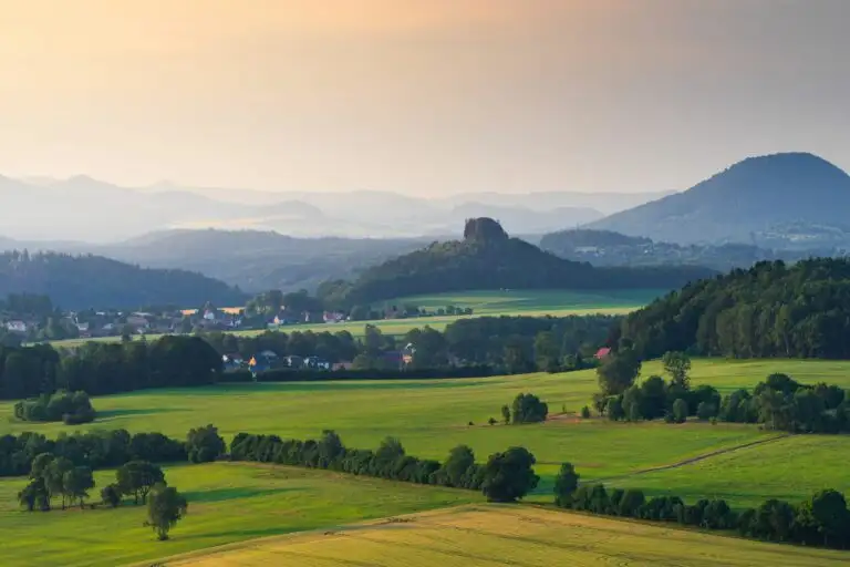 Ausblick vom Wolfsberg zum Zirkelstein