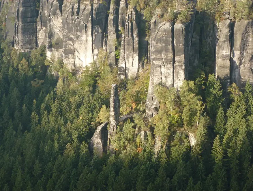 Sandsteinfelsen im Nationalpark Sächsische Schweiz