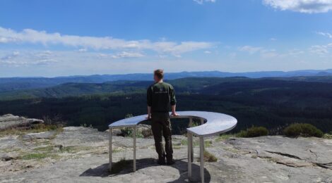 Foto: J. Zabel Beim FÖJ in der Nationalpark- und Forstverwaltung Sächsische Schweiz fallen zu allen Jahreszeiten spannende Aufgabe an.