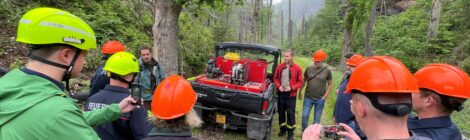 Abstimmungstermin in Tschechien zwischen den Nationalparken und den Feuerwehren zur Nutzbarkeit des Großen Zschand als grenzüberschreitende Einsatzroute für kleine Geländefahrzeuge der Feuerwehren bei Notfällen in der Waldbrandbekämpfung. Foto: Sachsenforst, NLPFV